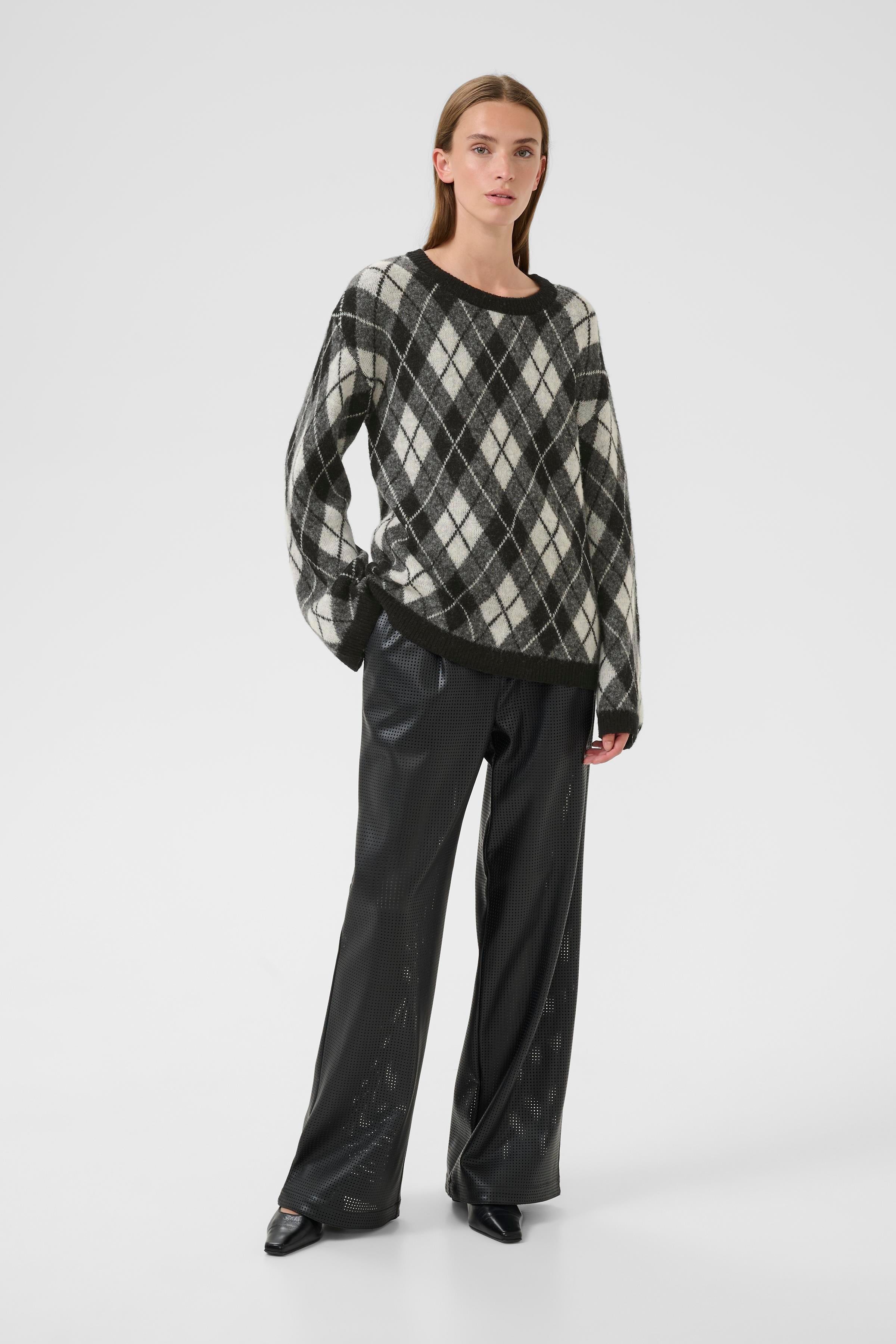 Constantine O'Neck - Black Harlequin
