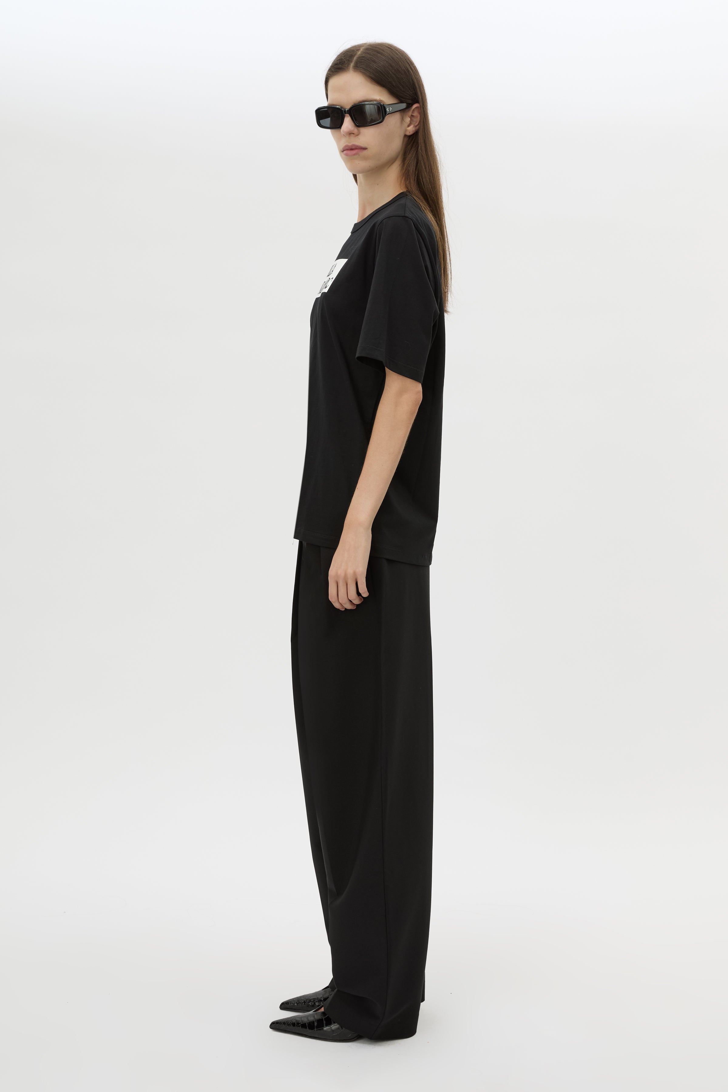 Carmont Graphic Tee - Black