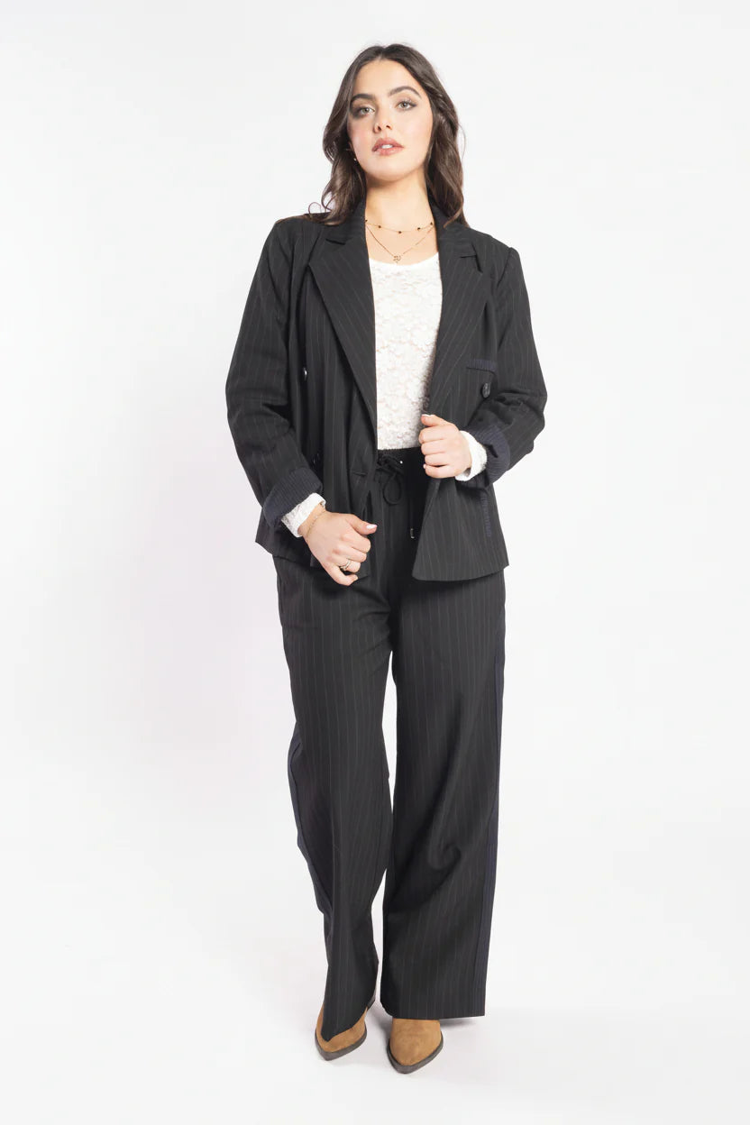 Espresso Blazer - Noir Stripe
