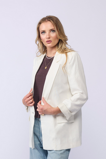 Drama the Label Blair Blazer – Off White