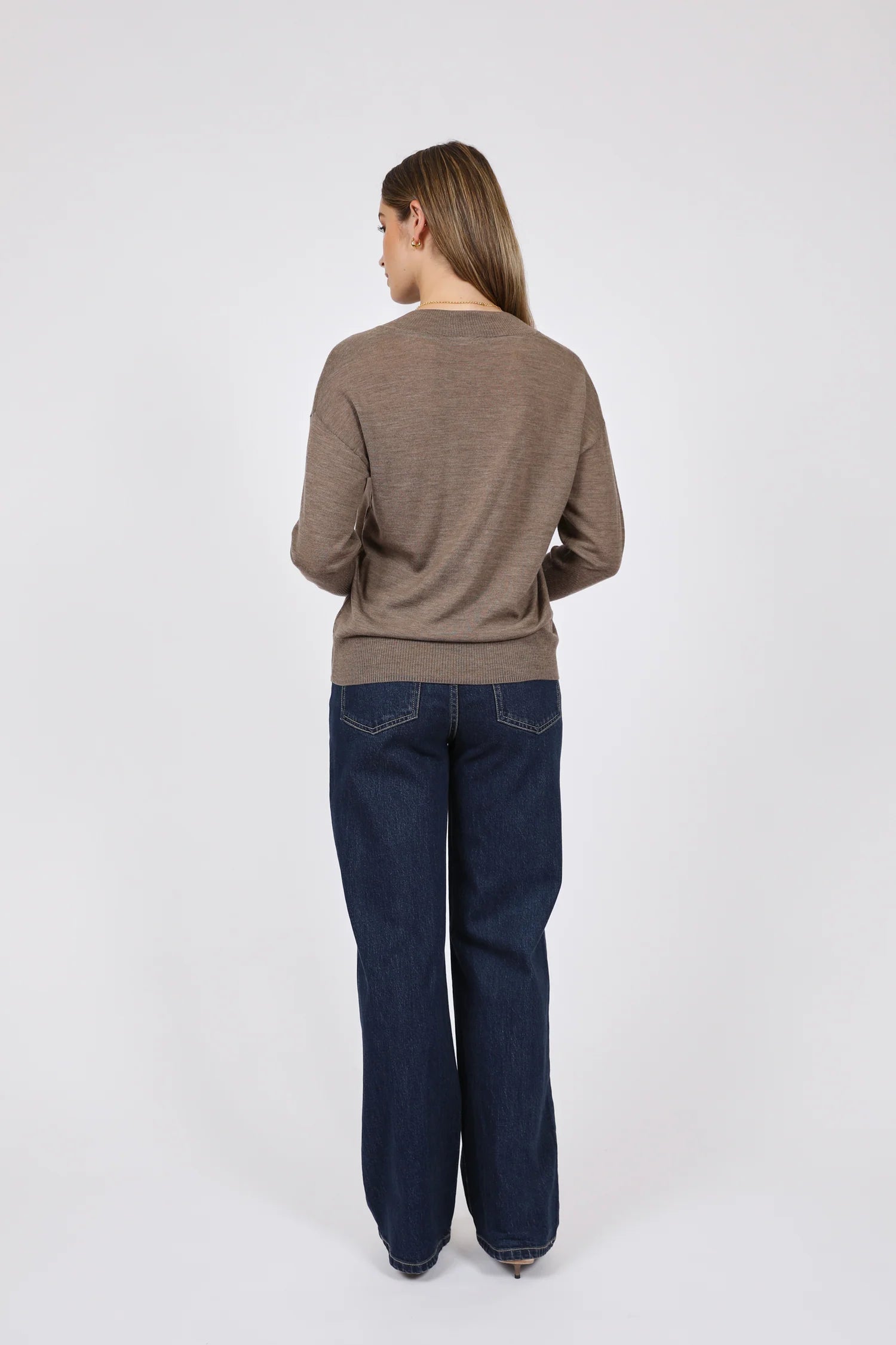 Alto Merino Wide V Neck - Mushroom