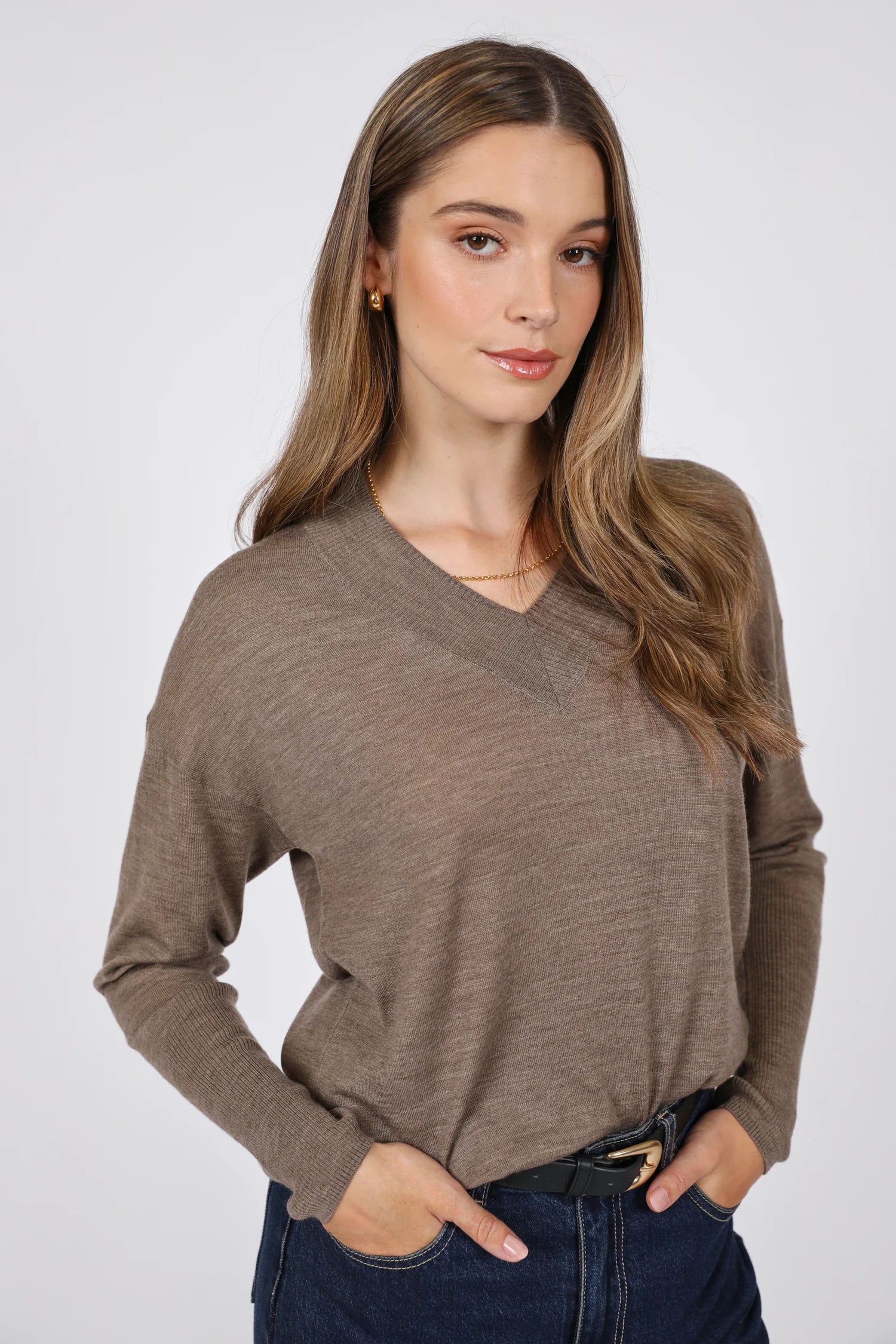 Alto Merino Wide V Neck - Mushroom