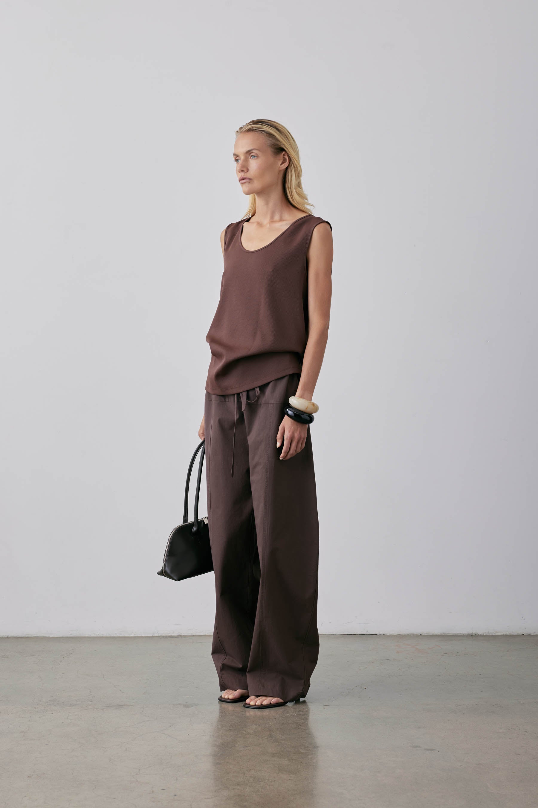 Gregory Zaha Tank - Barolo