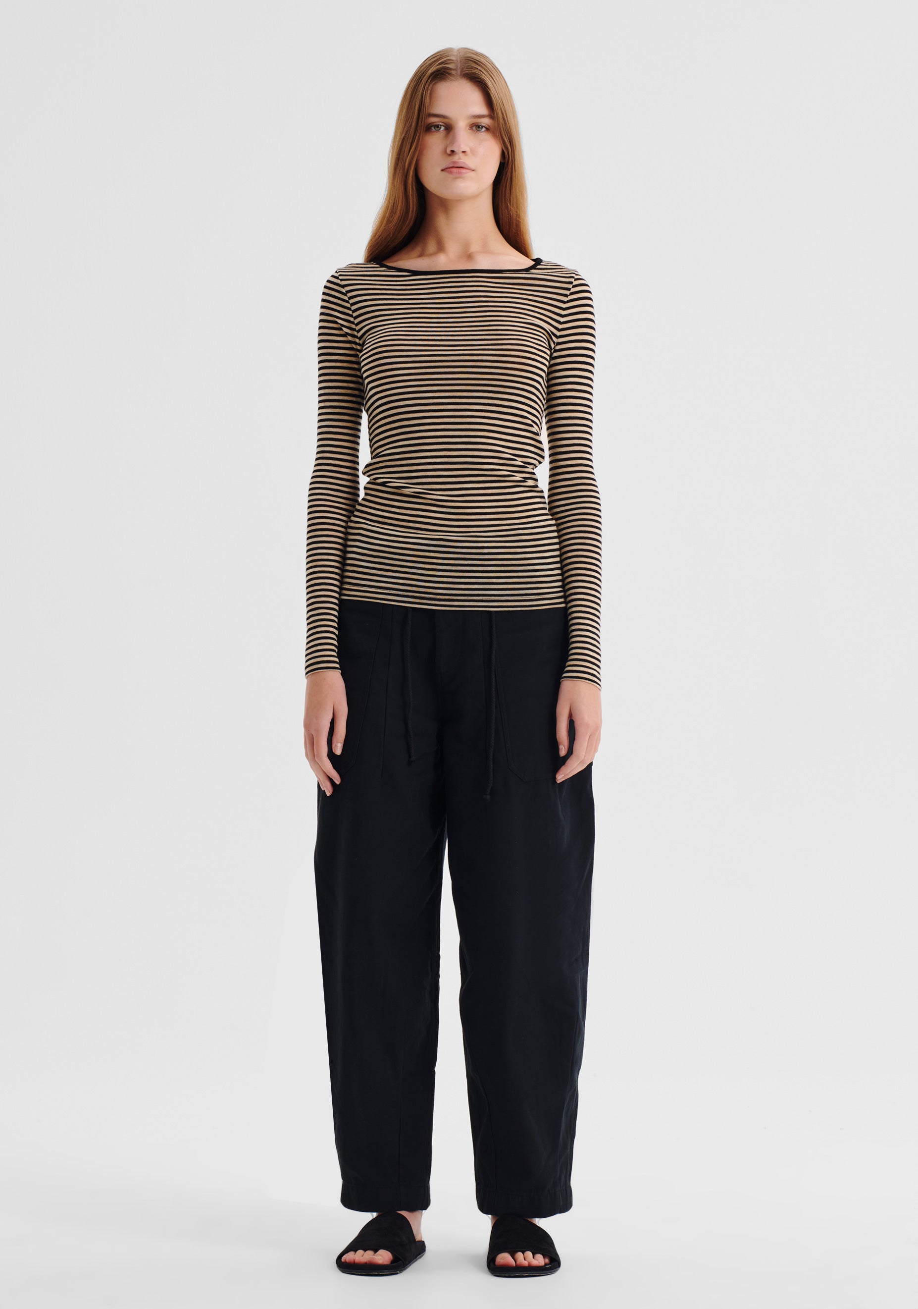 Morri Merino Round Neck - Birch/Black