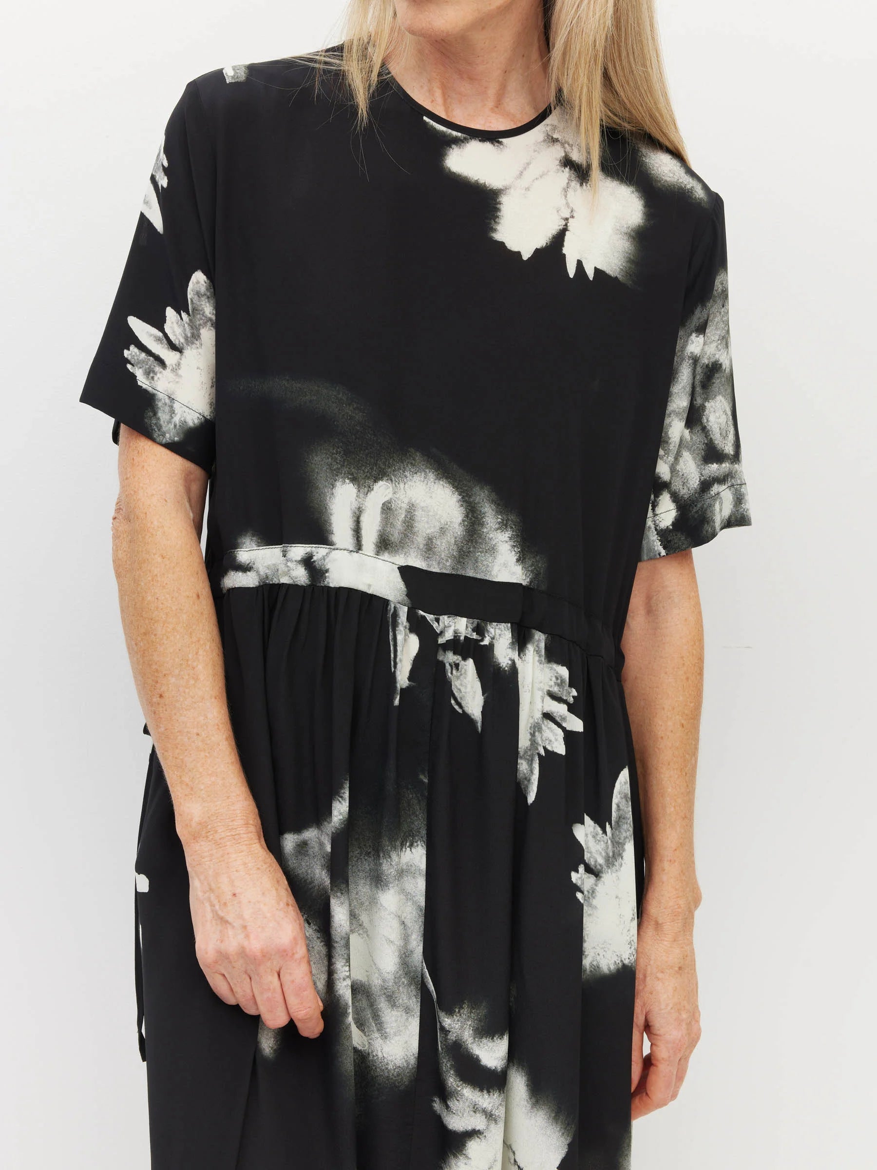 Juliette Hogan Dima Tunic - Inkflower Silk