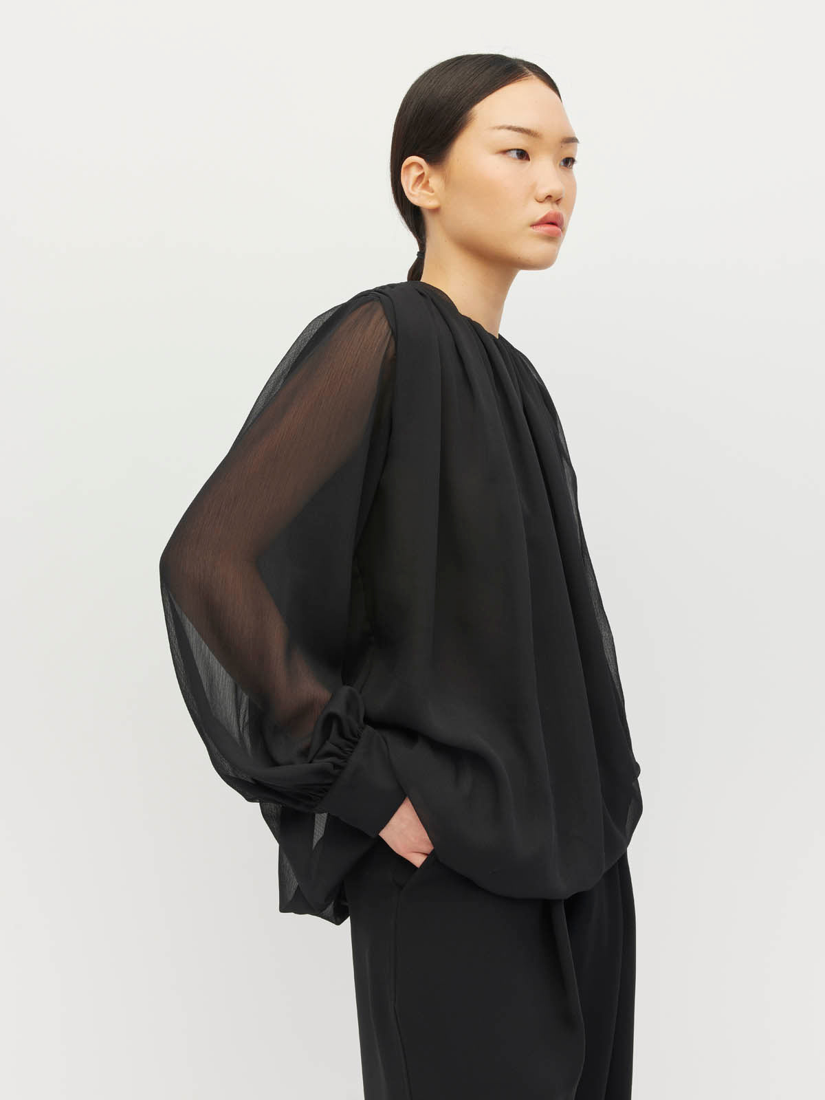 Juliette Hogan Indra Blouse Georgette Yoryu - Black