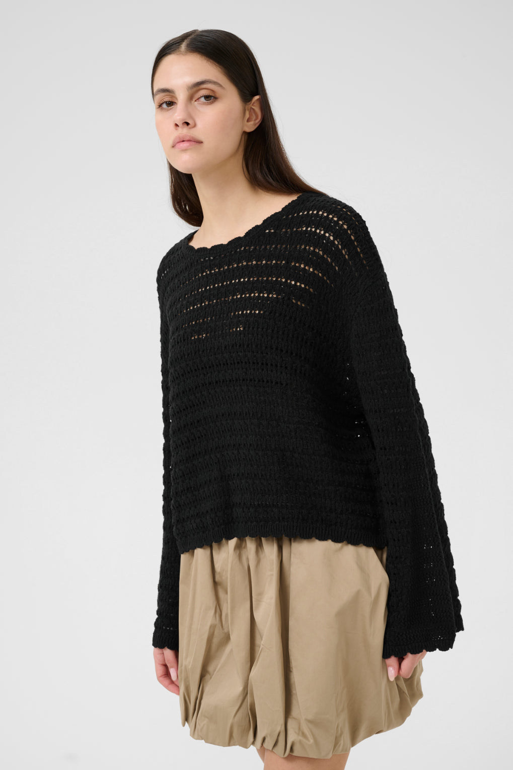 Venus Pullover - Black