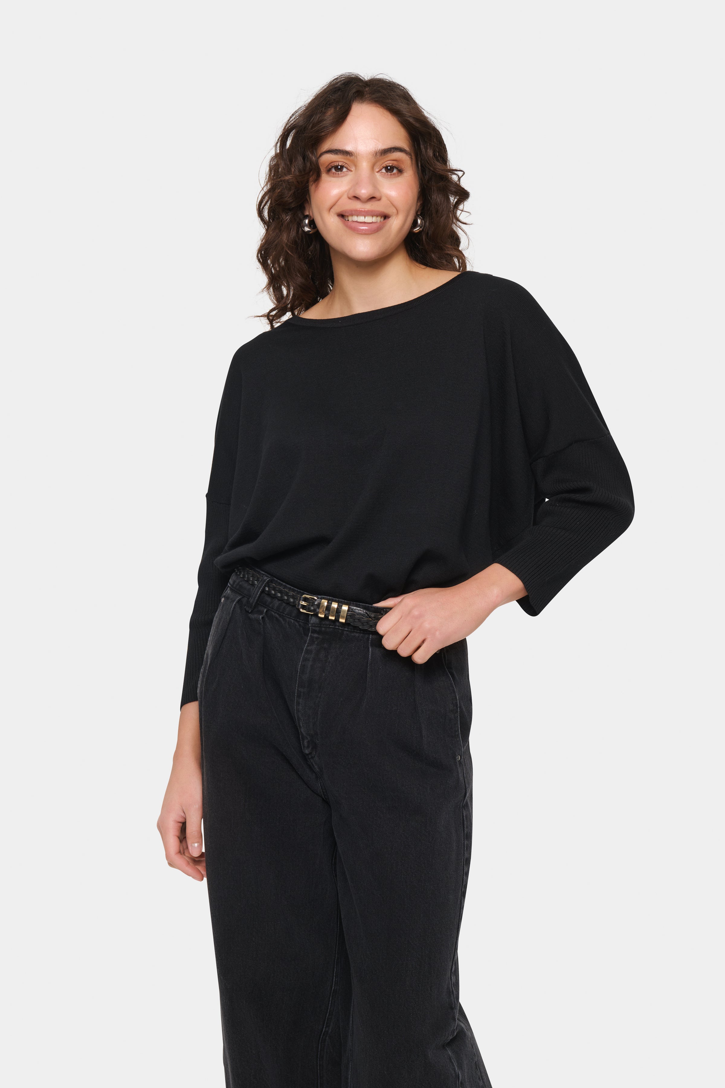 Mila Roundneck Pullover - Black