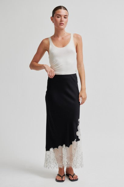 Second Female Wila Skirt - Black