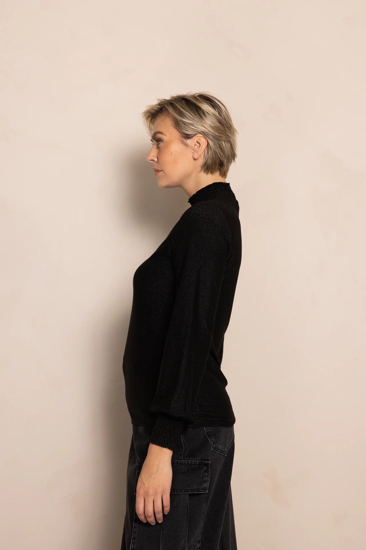 Vezna Top - Black