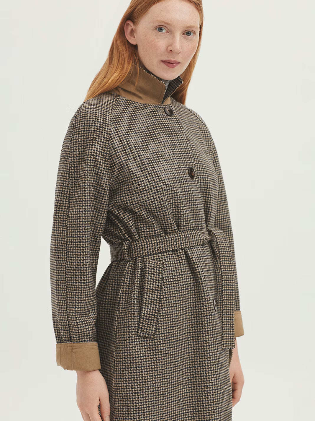 Reversible Checked Trench