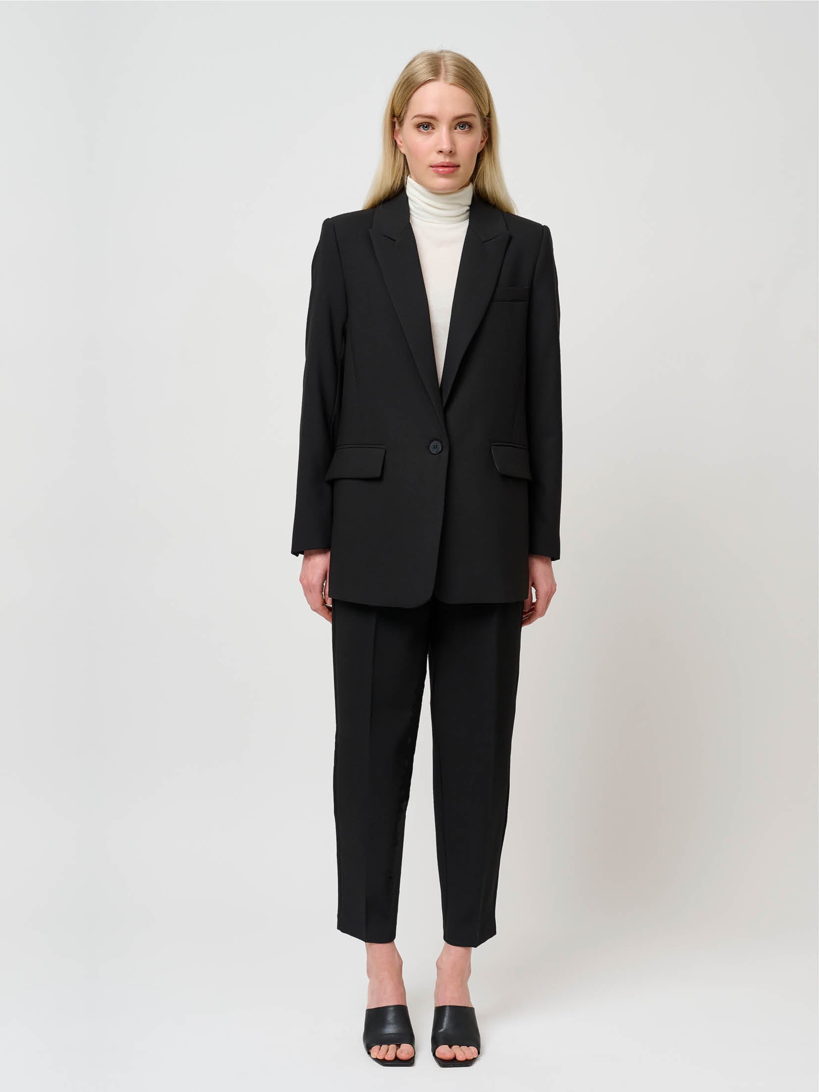 Frida Blazer - Black