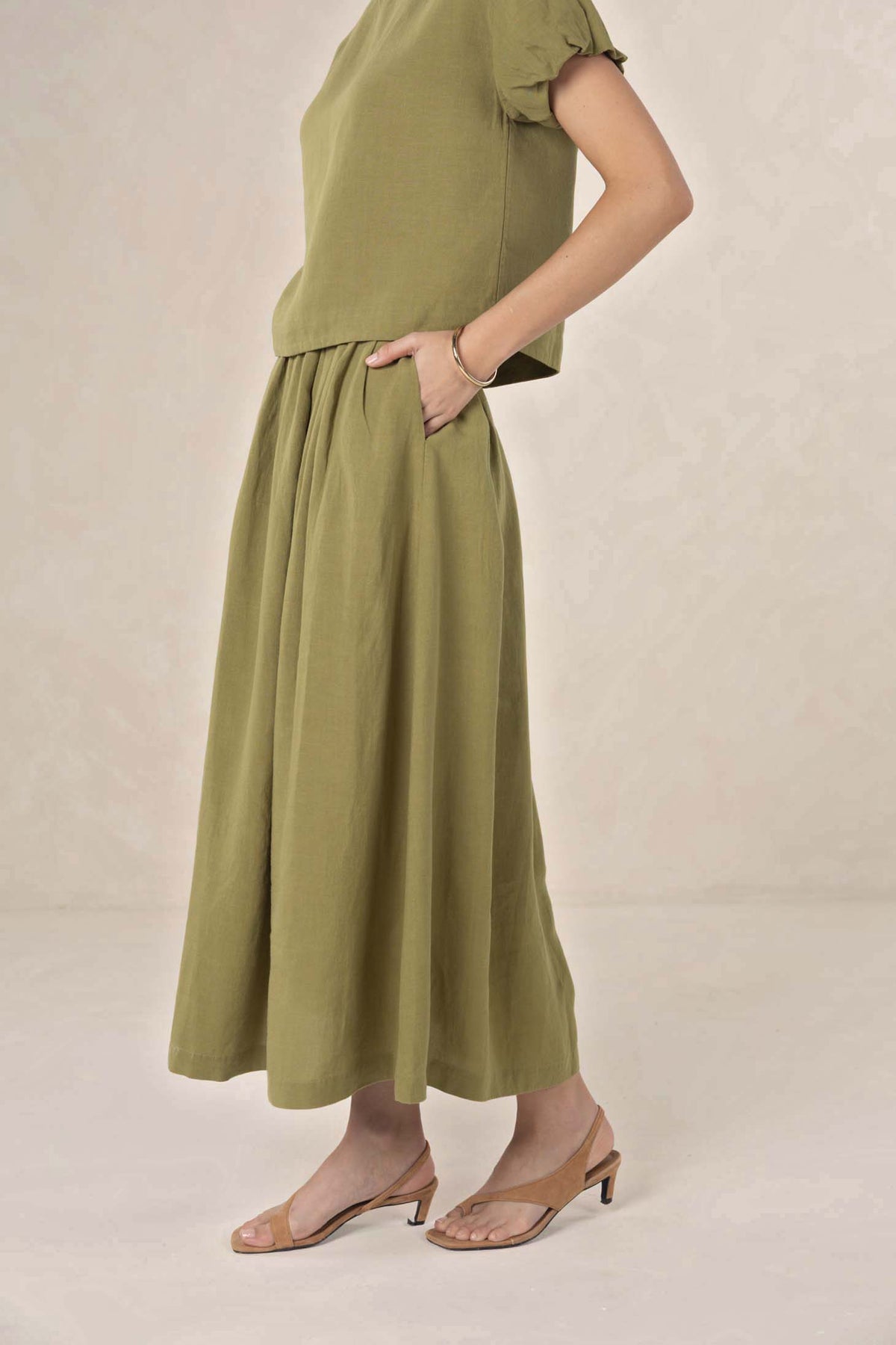 Humidity Sola Skirt - Olive