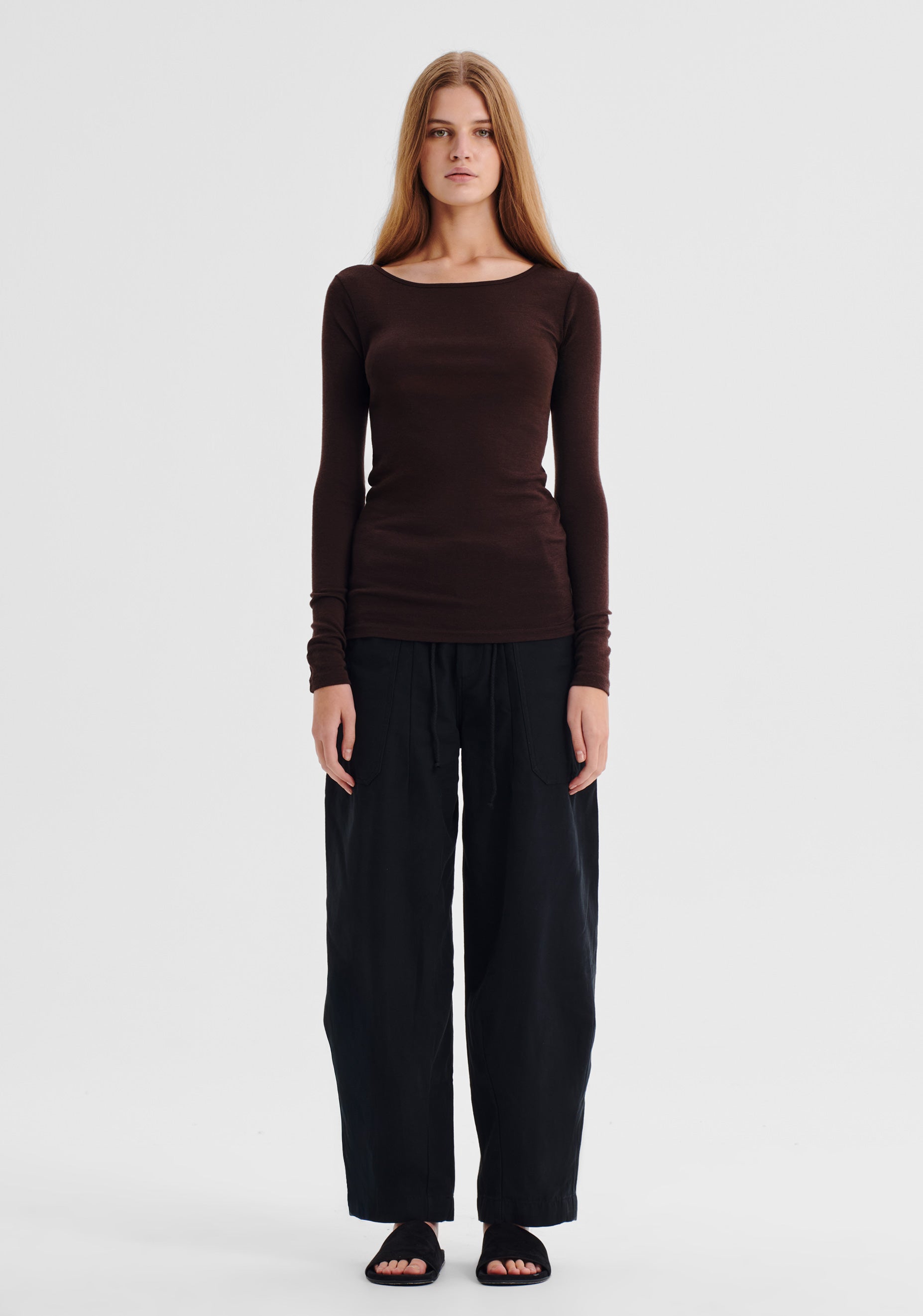 Morri Merino Round Neck - Espresso