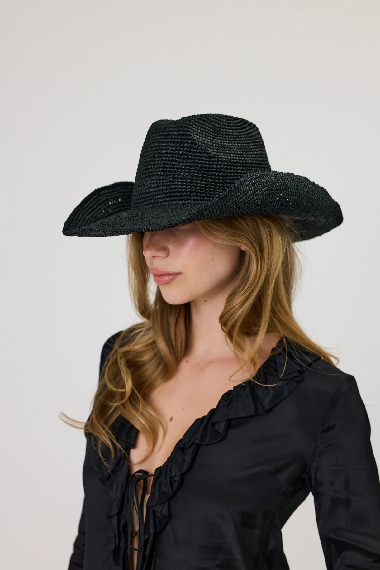 Remain Sara Hat - Black