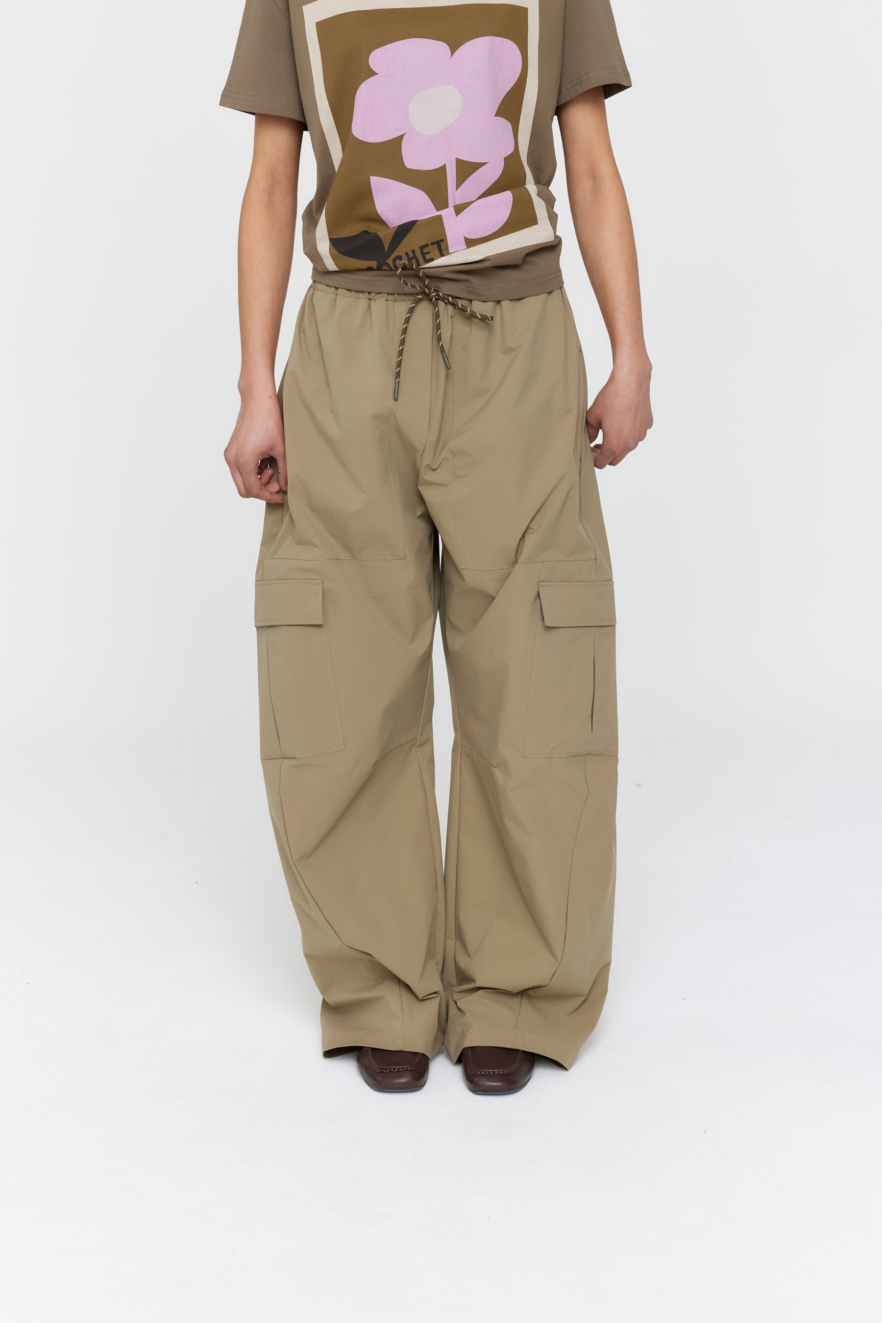 Aiden Tee - Deep Grey + Pink