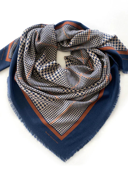 Dark Hampton Sutherland Scarf – Navy & Caramel